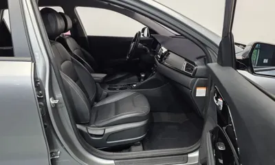 Kia Niro 2019, 72671 км, за 10030.42 USD - фото 11