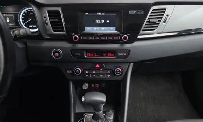 Kia Niro 2019, 72671 км, за 10030.42 USD - фото 15