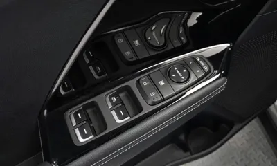 Kia Niro 2019, 72671 км, за 10030.42 USD - фото 27