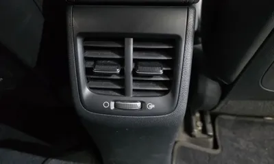 Kia Niro 2019, 72671 км, за 10030.42 USD - фото 31