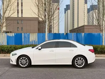 Mercedes-Benz A-Class 2021, 51000 км, за 12301.12 USD - фото 9
