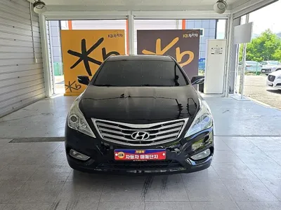 Hyundai Grandeur 2011, 147000 км, за 2535.27 USD - фото 2