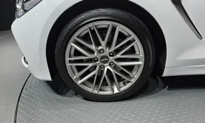 Genesis G70 2019, 37513 км, за 15754.23 USD