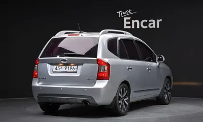 Kia Carens 2011, 110806 км, за 3172.93 USD