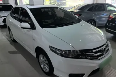 Honda City Classic 2012, 94300 км, за 5872 USD