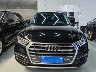 Audi Q5L 2021, 48000 км, за 17268.55 USD