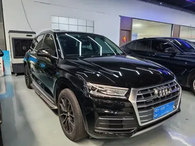 Audi Q5L 2021, 48000 км, за 17268.55 USD