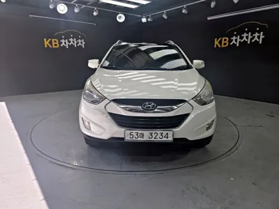 Hyundai Tucson 2011, 212901 км, за 2691.35 USD