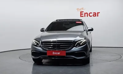Mercedes-Benz E-Class 2019, 79850 км, за 19209.47 USD