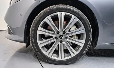 Mercedes-Benz E-Class 2019, 79850 км, за 19209.47 USD
