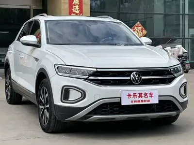 Volkswagen T-Roc 2024, 10000 км, за 12256.97 USD