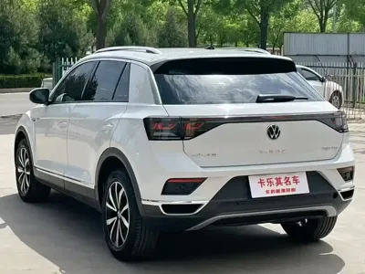 Volkswagen T-Roc 2024, 10000 км, за 12256.97 USD