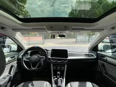 Volkswagen T-Roc 2024, 10000 км, за 12256.97 USD - фото 6