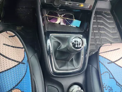 Roewe i5 2020, 12600 км, за 5579 USD - фото 15