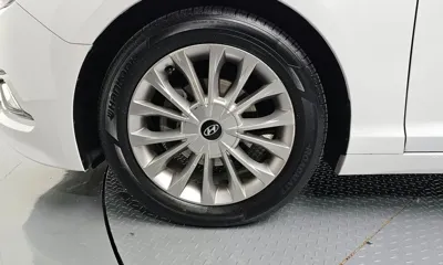 Hyundai Sonata 2017, 87663 км, за 7932.32 USD
