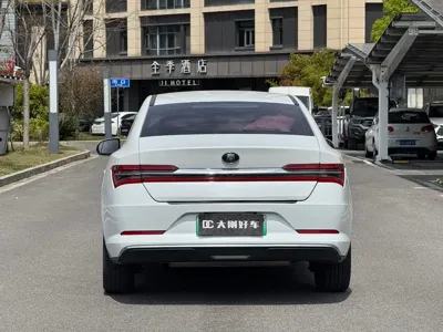 BYD Qin Pro NEV 2020, 223000 км, за 5692.99 USD