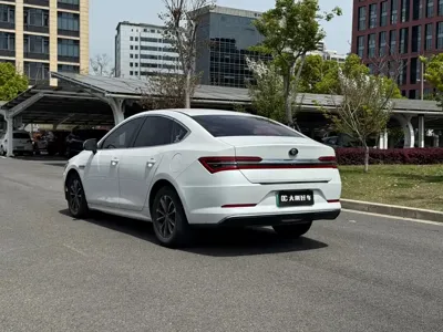 BYD Qin Pro NEV 2020, 223000 км, за 5692.99 USD - фото 6