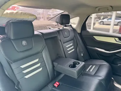BYD Qin Pro NEV 2020, 223000 км, за 5692.99 USD - фото 15