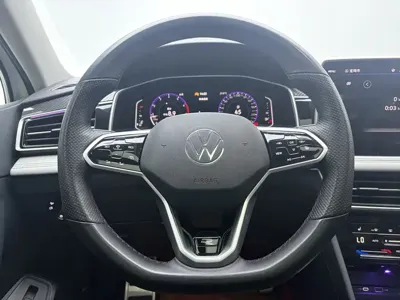Volkswagen Tiguan L 2023, 23100 км, за 21600.52 USD - фото 16