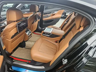 BMW 7-Series 2020, 120000 км, за 36037.81 USD - фото 8