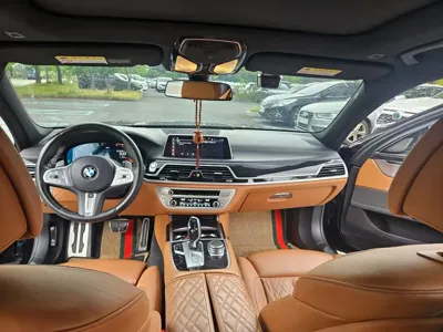 BMW 7-Series 2020, 120000 км, за 36037.81 USD - фото 9