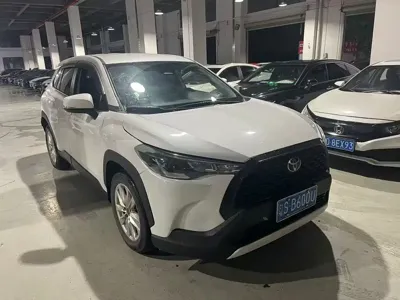 Toyota Corolla Cross 2023, 40000 км, за 9093.41 USD
