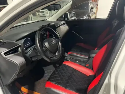 Toyota Corolla Cross 2023, 40000 км, за 9093.41 USD - фото 9
