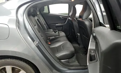 Volvo S60 2016, 73183 км, за 4230.57 USD - фото 12