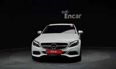 Mercedes-Benz C-Class 2017, 88343 км, за 9425.99 USD