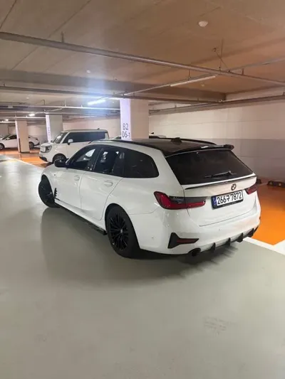 BMW 3-Series 2021, 88000 км, за 16604.8 USD