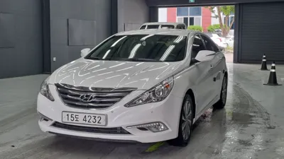 Hyundai Sonata · 2013 год