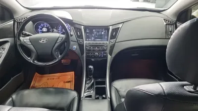 Hyundai Sonata 2013, 128973 км, за 3577.94 USD - фото 7