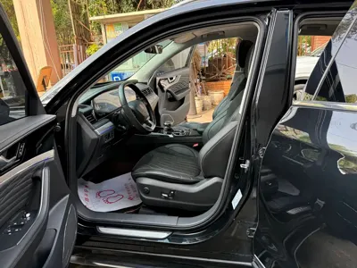 Hongqi Hongqi HS5 2021, 52000 км, за 10046.01 USD
