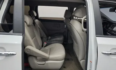 Kia Canival 2018, 73182 км, за 9116.36 USD - фото 11