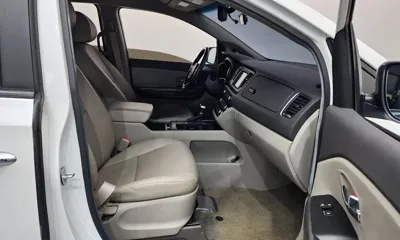 Kia Canival 2018, 73182 км, за 9116.36 USD - фото 26