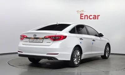 Hyundai Sonata 2017, 157008 км, за 5120.13 USD