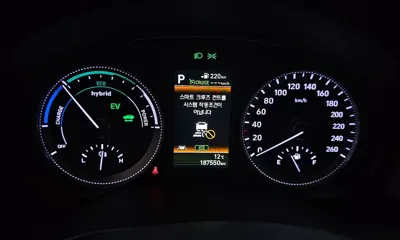 Hyundai Grandeur 2018, 187550 км, за 8589.36 USD - фото 8