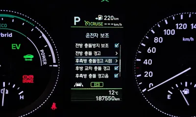 Hyundai Grandeur 2018, 187550 км, за 8589.36 USD - фото 17