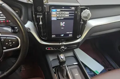 Volvo XC60 2019, 122700 км, за 15889 USD - фото 11