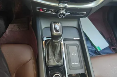 Volvo XC60 2019, 122700 км, за 15889 USD - фото 12