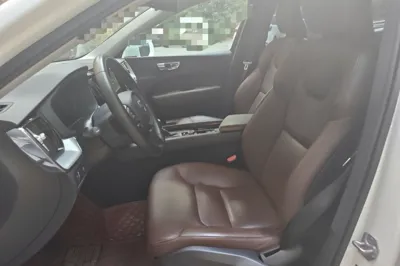 Volvo XC60 2019, 122700 км, за 15889 USD - фото 13