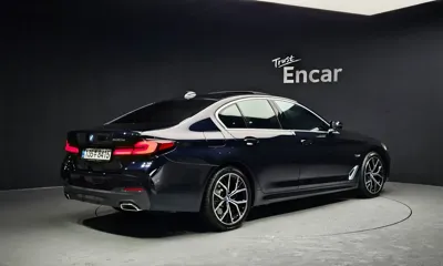 BMW 5-Series 2023, 22927 км, за 34687.81 USD