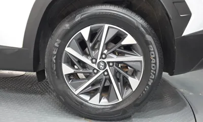 Hyundai Tucson 2021, 84378 км, за 12143.89 USD - фото 21