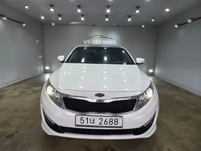 Kia K5 · 2011 год