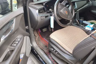 Cadillac XT5 2020, 89300 км, за 15886 USD - фото 16