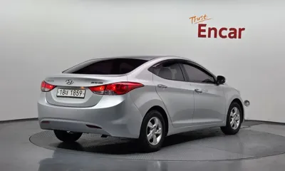 Hyundai Avante 2012, 126896 км, за 2560.06 USD