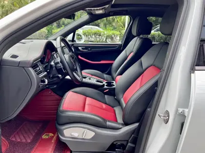 Porsche Macan 2021, 30000 км, за 36491.35 USD