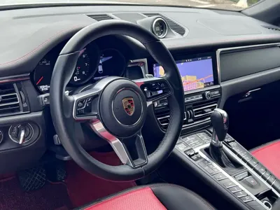 Porsche Macan 2021, 30000 км, за 36491.35 USD