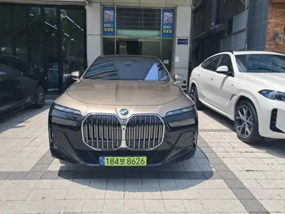 BMW 7-Series · 2024 год