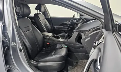 Hyundai Grandeur 2017, 116260 км, за 6502.89 USD - фото 11